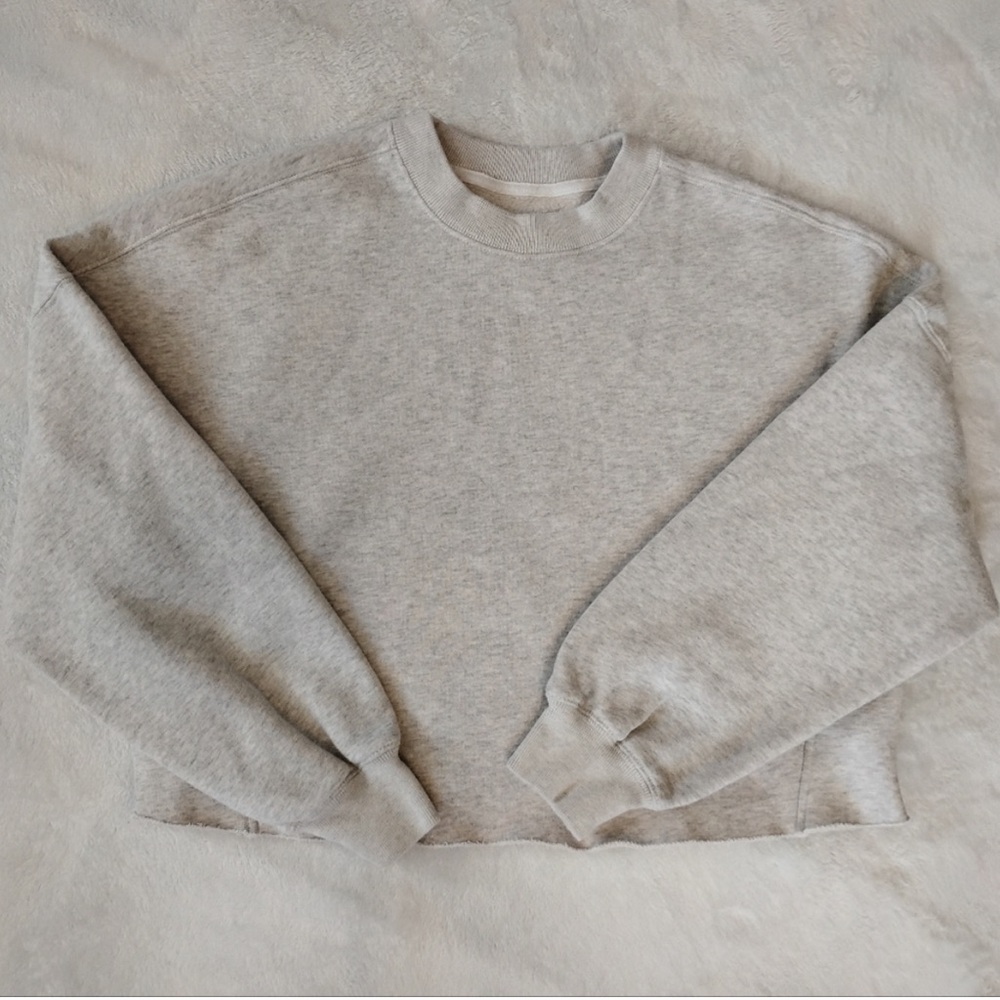 Abercombie & Fitch | Gray Crewneck Cropped Sweatshirt